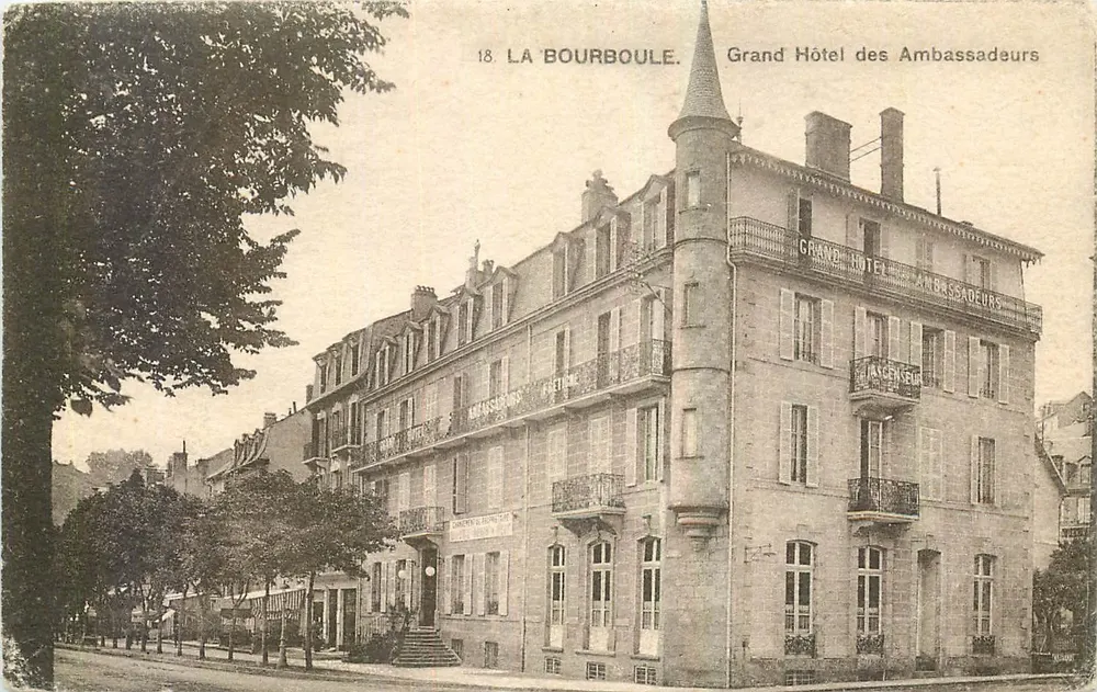 La Bourboule — Grand Hôtel des Ambassadeurs — Ediciones A.D.I.A. Nice - Anverso