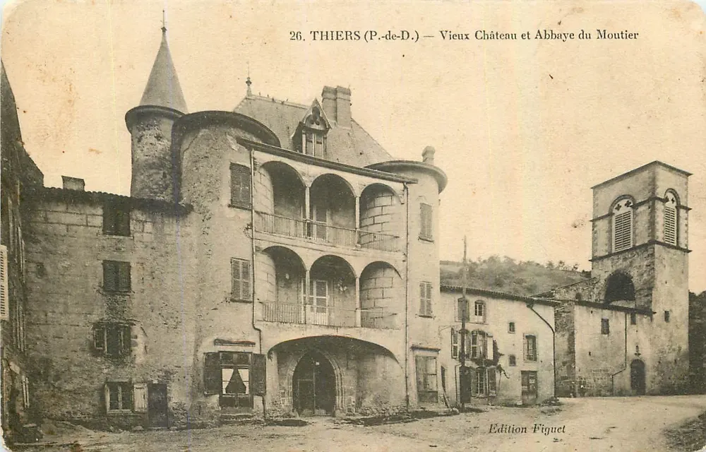 Thiers (P.-de-D.) — Altes Schloss und Abtei Moutier — Édition Fignuel - Vorderseite