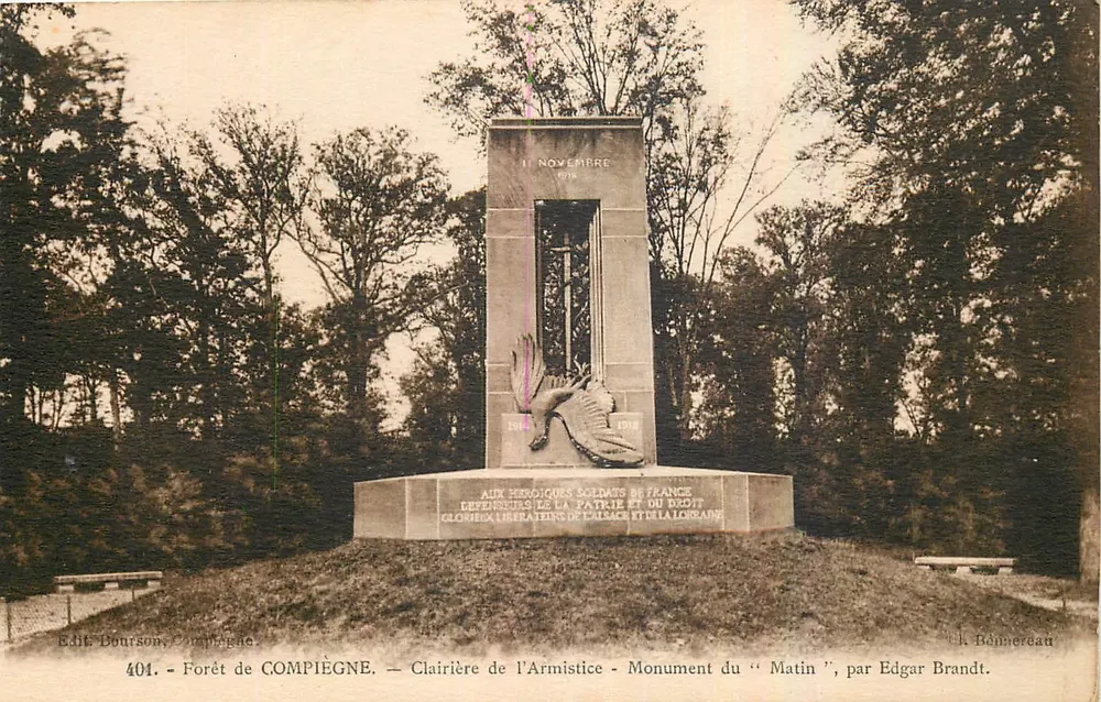 Bosque de Compiègne — Claro de la Armistice — Monumento del "Matin", por Edgar Brandt - Anverso