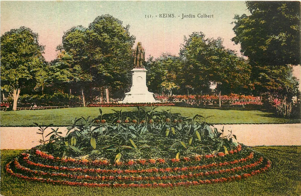Reims - Jardim Colbert — estátua monumental e parterre floral — editor não identificado, n° 141 - Frente