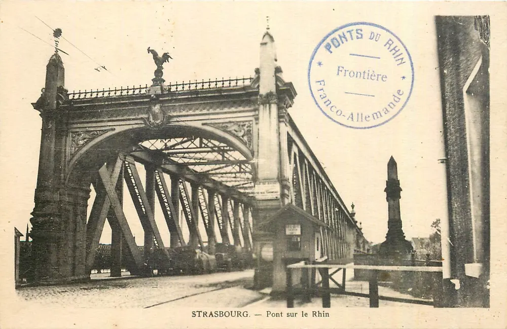 Strasbourg — Ponte sobre o Reno — Pontes do Reno, Franco-Alemã - Frente
