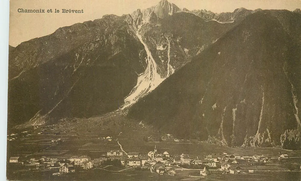 Chamonix e o Brévent — vista panorâmica — editor não identificado - Frente