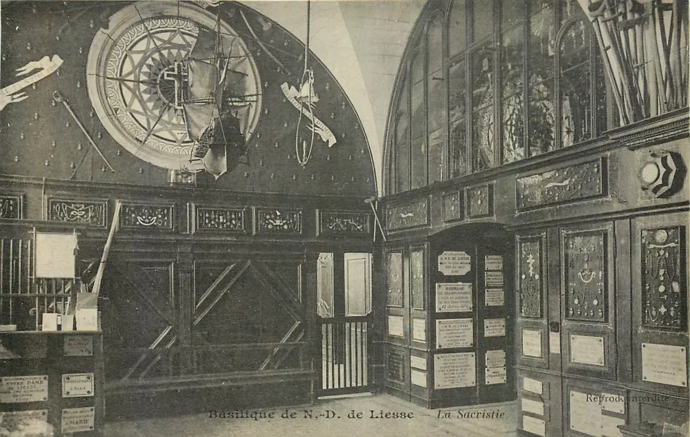 Basilique de N.-D. de Liesse — La Sacristie — Reproduction interdite - Vorderseite