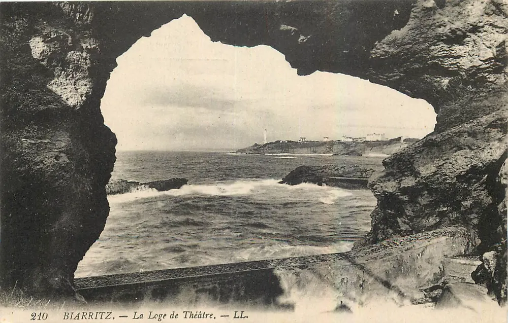 Biarritz — A Loge de Théâtre — LL. — n° 210 - Frente