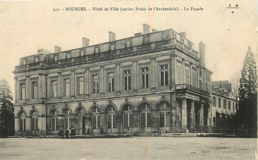 Bourges - Rathaus (ehemaliges Palast des Erzbischofs) - Die Fassade - Vorderseite