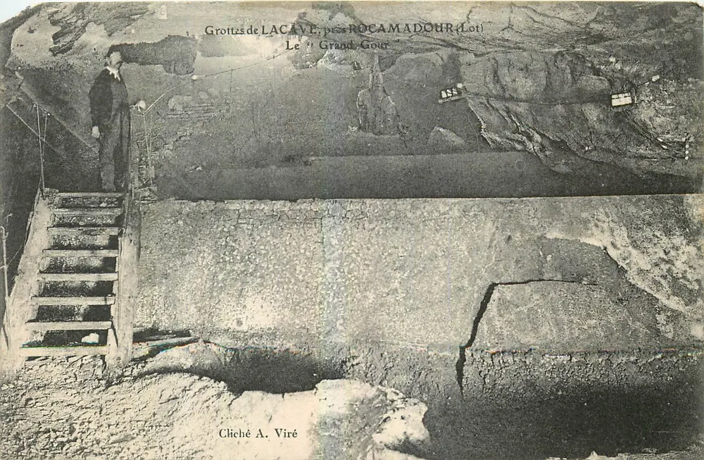 Lacave-Höhlen, nahe Rocamadour (Lot) — Der "Grand Gour" — Foto von A. Viré - Vorderseite