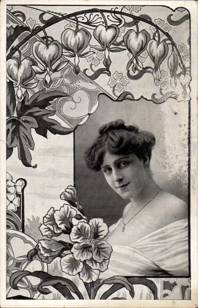 Junge Frau — floraler Art Nouveau-Design — Verlag nicht sichtbar - Vorderseite