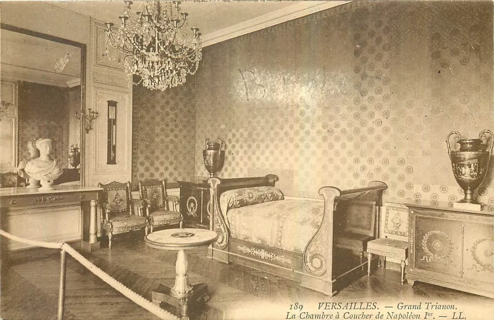Versailles — Grand Trianon. Das Schlafzimmer Napoleons I. — LL. Nr. 189 - Vorderseite