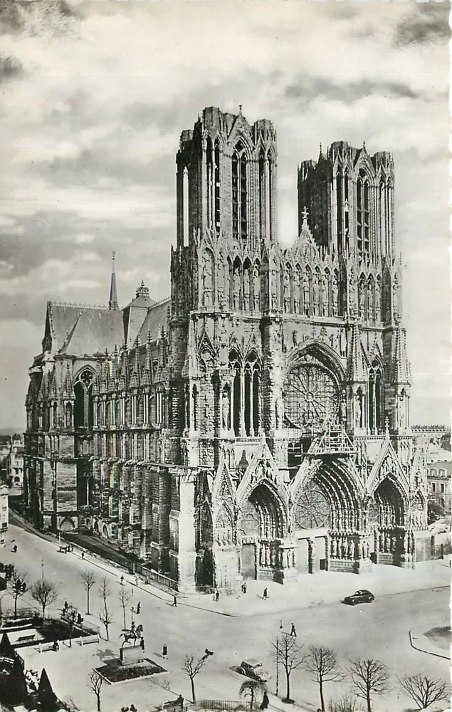 Reims — A Catedral — R. Callois, Rua L. Malmison (S.-et-O.) - Frente