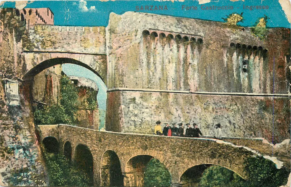 Sarzana — Forte Castroccio — Entrada - Frente