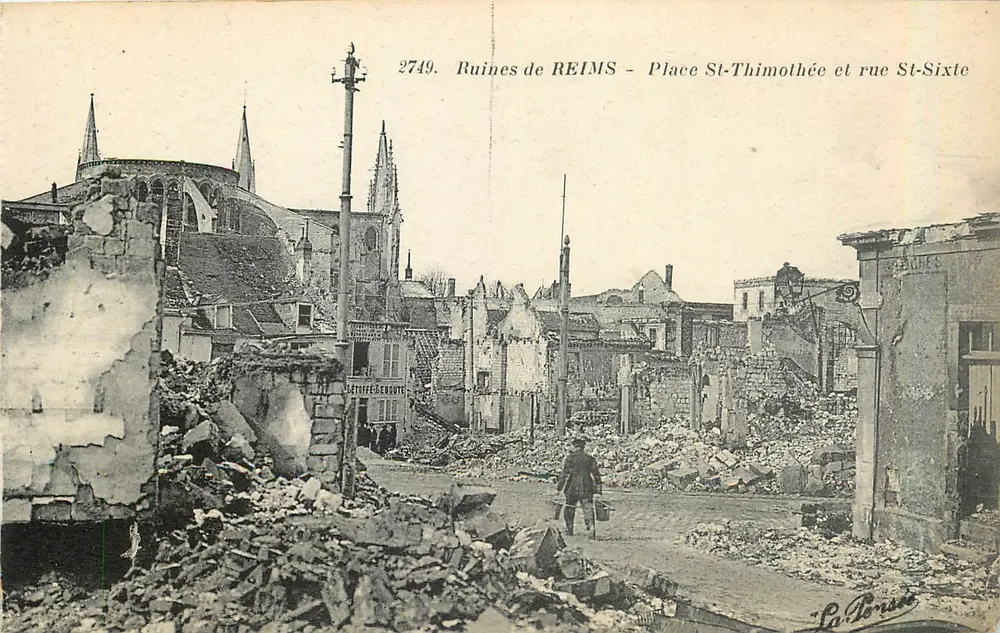 Ruines de REIMS — Place St-Thimothée et rue St-Sixte — La Persée, n°2749 - Recto