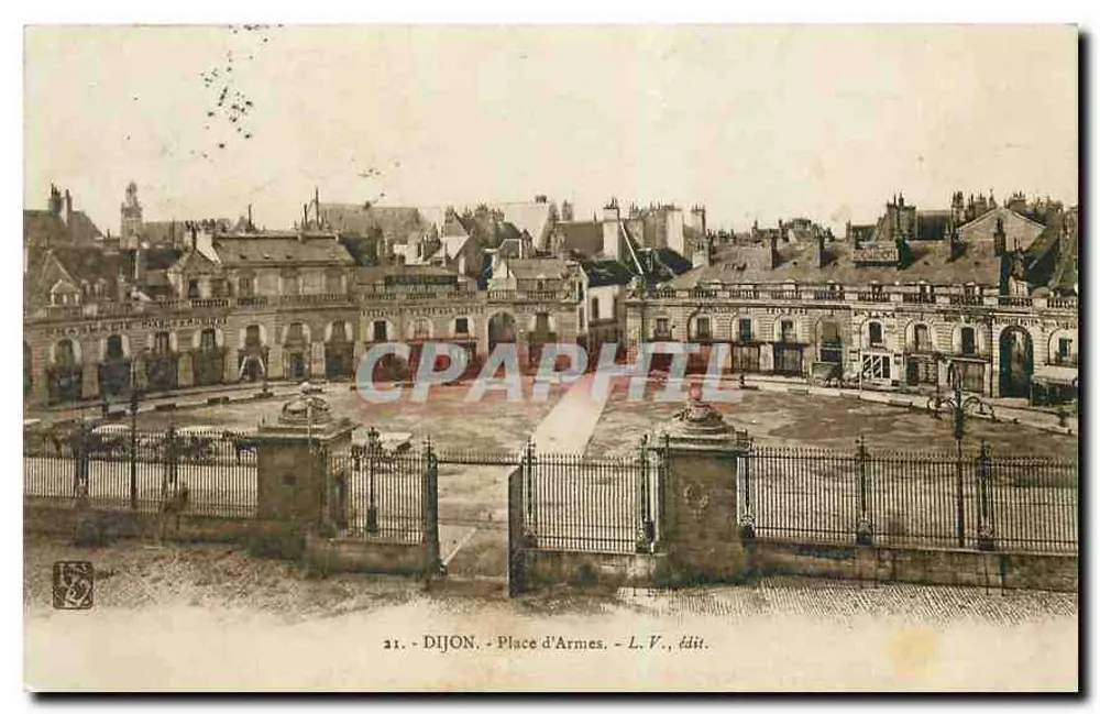 Dijon - Place d'Armes — vista panorâmica — L. V., editor - Frente