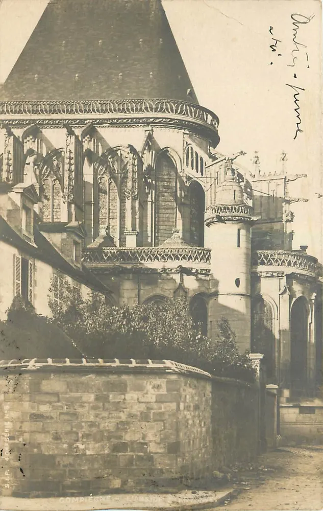 Castelo de Compiègne — vista da torre e do claustro — editor L. C. C. (nº 03) - Frente