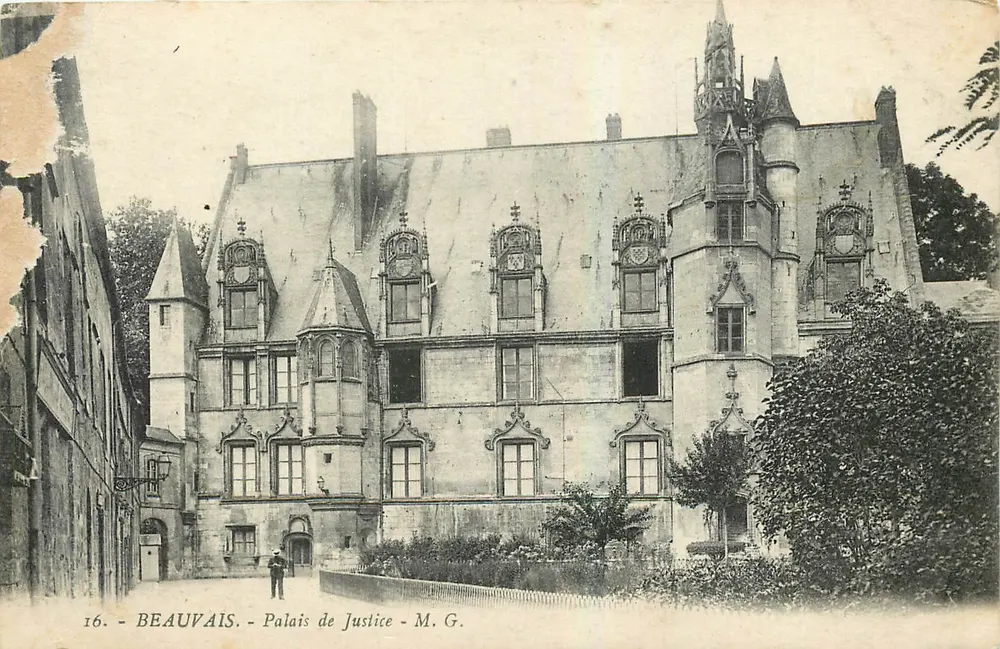 Beauvais - Palácio de Justiça - M. G. - Frente