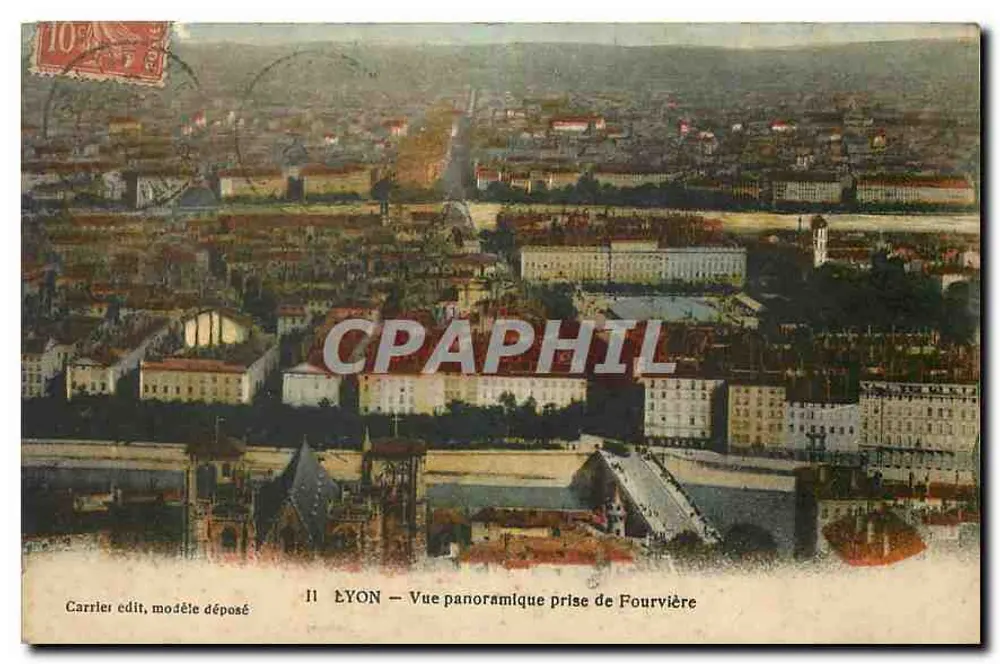 LYON — Vue panoramique prise de Fourvière — Carrier edit, modèle déposé - Recto