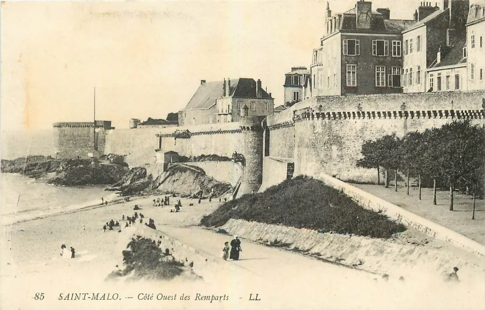 Saint-Malo — Westseite der Mauern — LL - Vorderseite