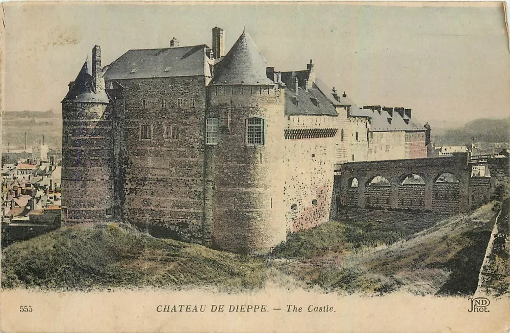 Castelo de Dieppe — The Castle — JND Fot. n°555 - Frente