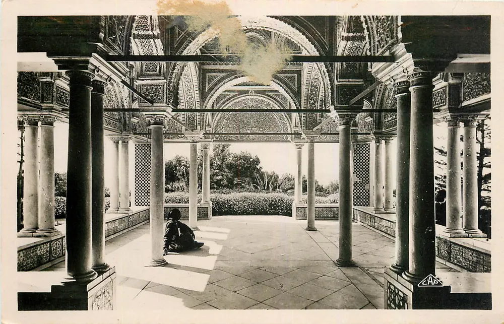 Tunis - Le Belvédère - La Koubba — éditeur C.A.P. n° 111 - Front