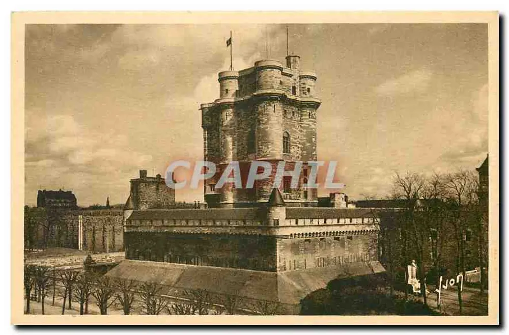 O Donjon do Castelo de Vincennes — Seine — Edições d'Art Martel, Paris - Frente