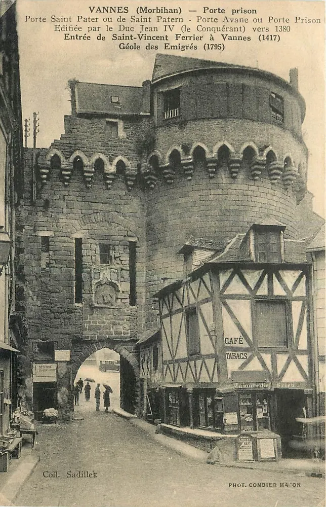 Vannes (Morbihan) — Tor der Gefängnis (Tor Saint-Pater oder von Saint-Patern) — Foto von Combier Maçon - Vorderseite