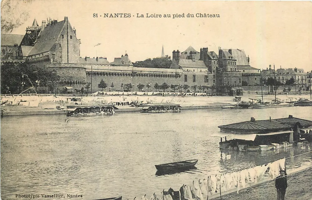 NANTES - La Loire au pied du Château — Phototypie Vassellier, Nantes, n°81 - Recto