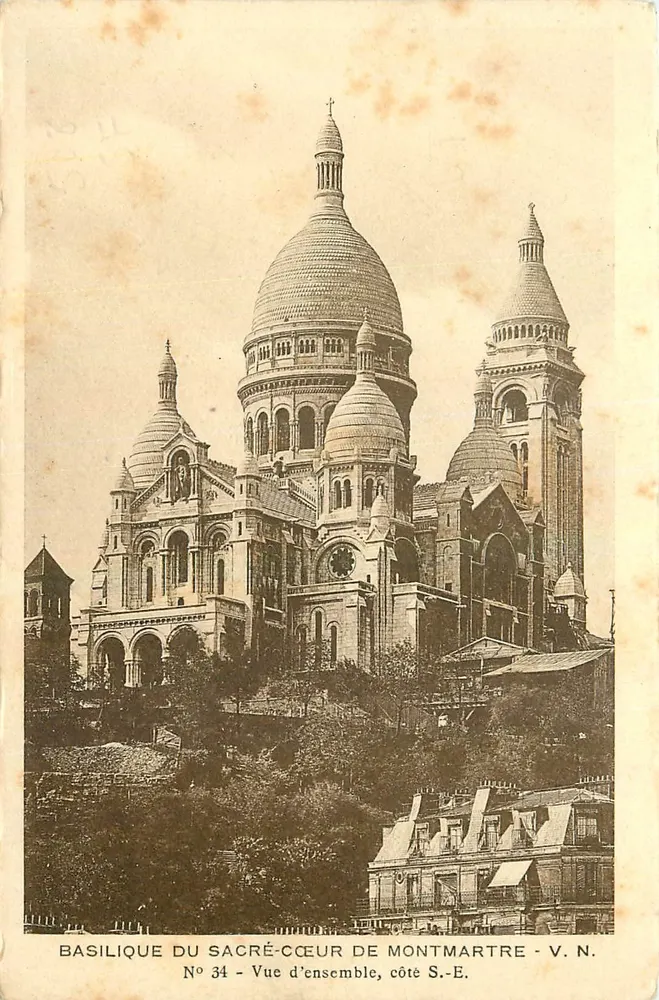 Basilique du Sacré-Cœur de Montmartre — Vue d'ensemble, côté S.-E. — V.N. N° 34 - Recto