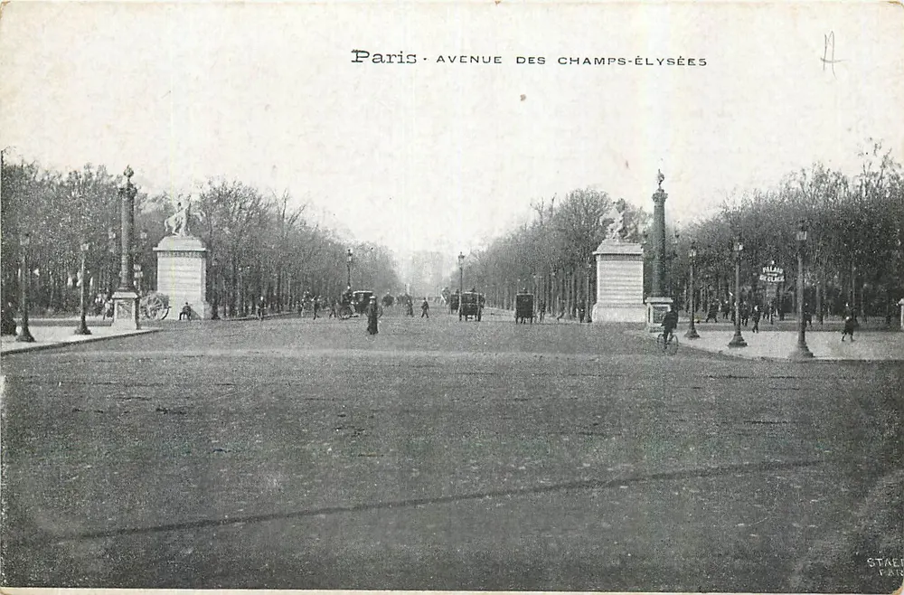 Paris - Avenida dos Campos Elísios — vista panorâmica com colunas e pedestres — editor Staet, Paris - Frente