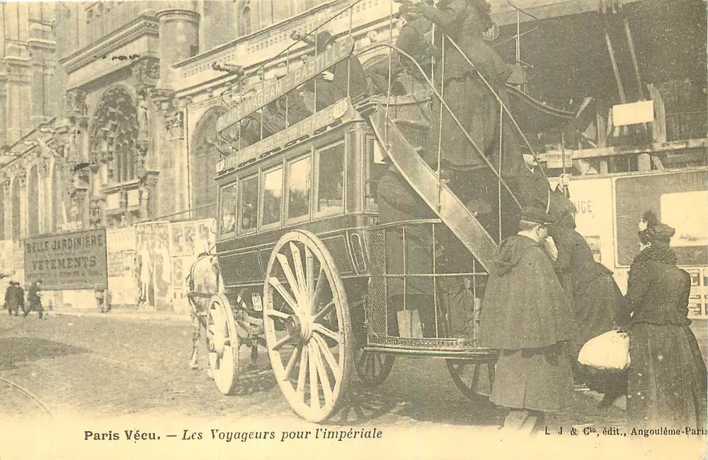Paris Vécu — Les Voyageurs pour l'impériale — L J & Cie, édit., Angoulême-Paris - Recto