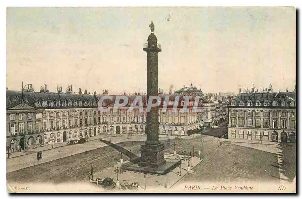Paris — A Praça Vendôme — C.P.A. n° 83-C - Frente