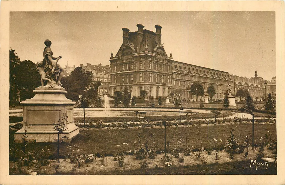 Paris - O Louvre. O Pavilhão de Marsan — Mona, n°95 - Frente