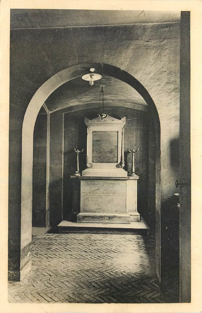 Cachot de Marie-Antoinette — Conciergerie, Paris — Éditeur Serv. Commercial Monuments Historiques - Recto