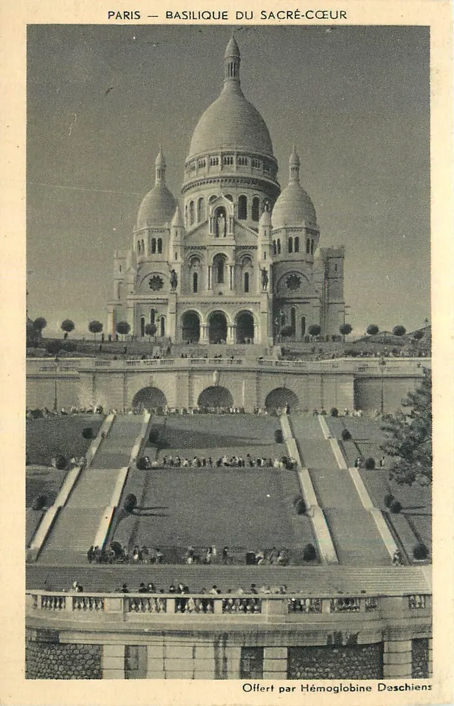 Paris — Basílica do Sagrado Coração — Oferecida por Hémoglobine Deschiens - Frente