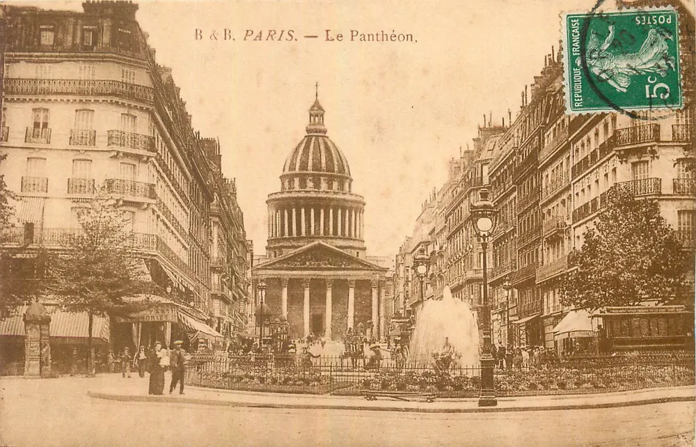 Paris — O Panteão — B & B Paris - Frente