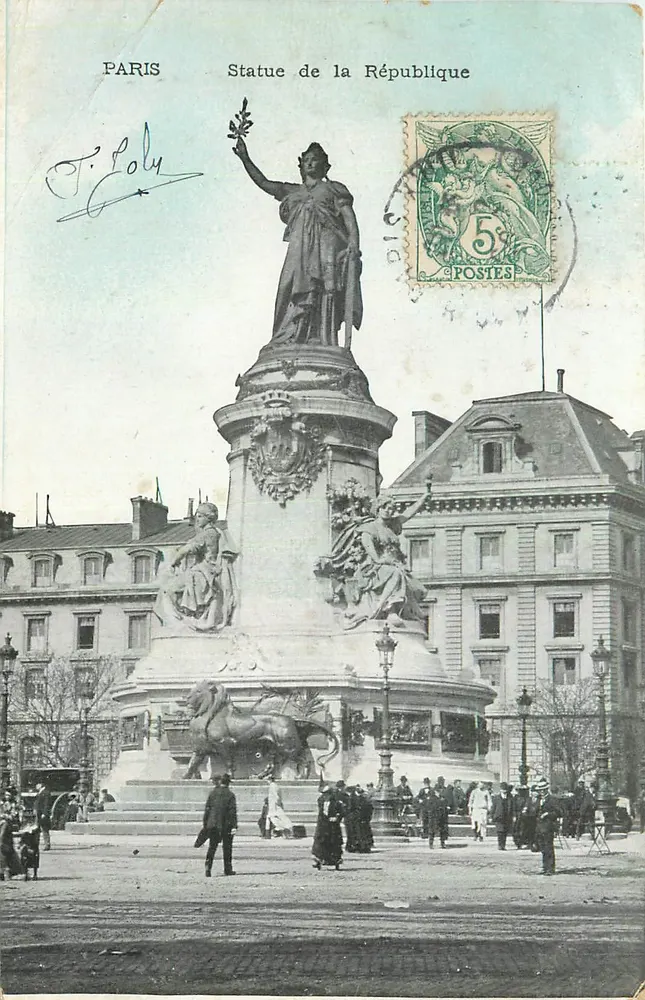 Paris - Estátua da República — T. Loly, editor - Frente
