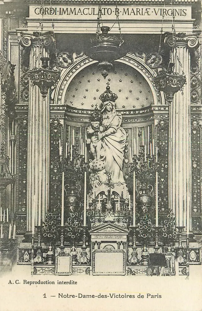 Notre-Dame-des-Victoires di Parigi — Statua della Vergine con Bambino — A.C. Riproduzione vietata - Recto