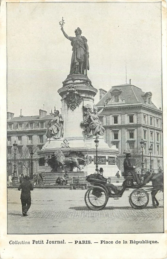Praça da República — Paris — Coleção Petit Journal - Frente