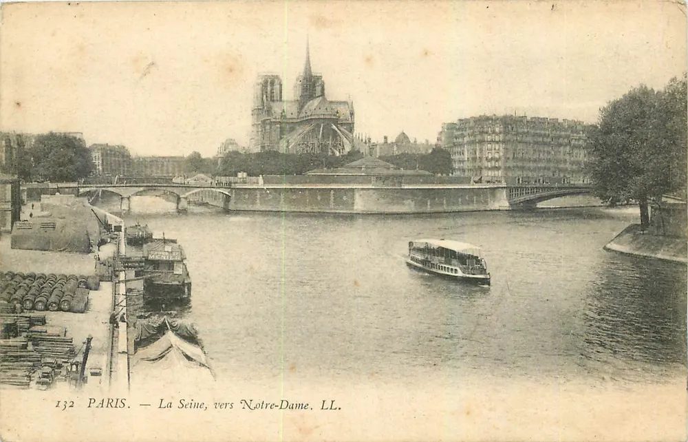 Paris — The Seine, near Notre-Dame — LL. n° 132 - Front