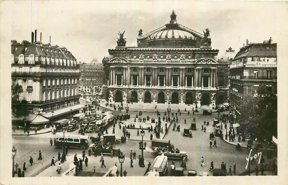 Paris — Place de l'Opéra — Les Éditions d'Art 'Yvov' - Frente