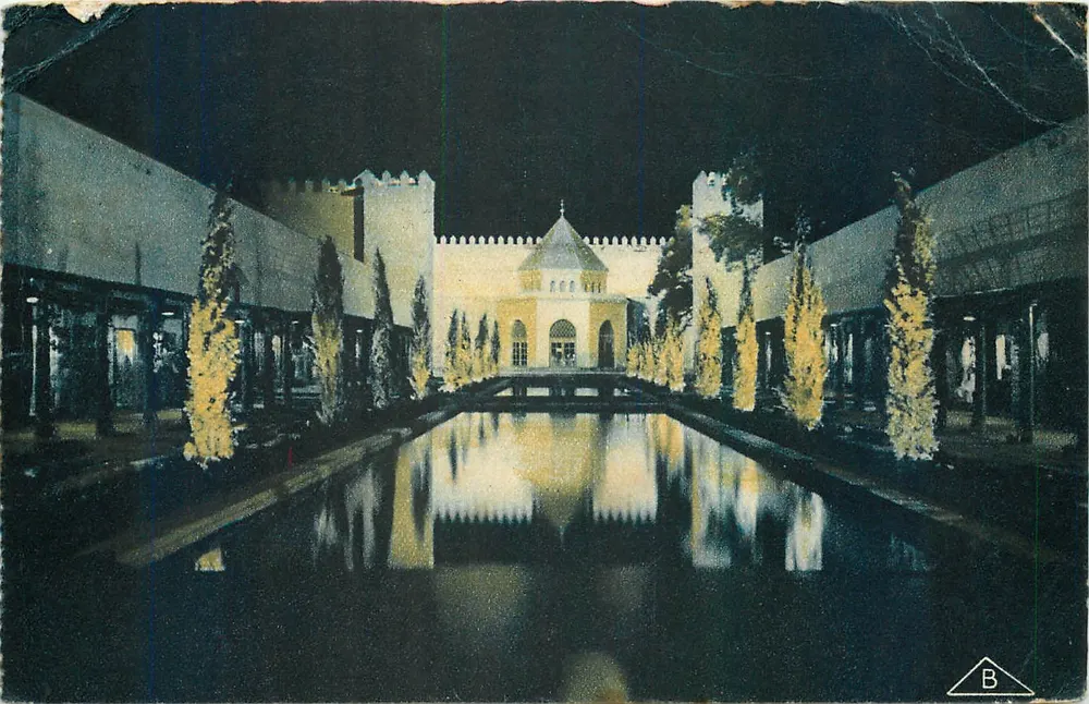 Pavillon du Maroc — vue de nuit avec bassin et édifice central — Éditeur BRAUN & Cie, Imp. à Paris - Frente
