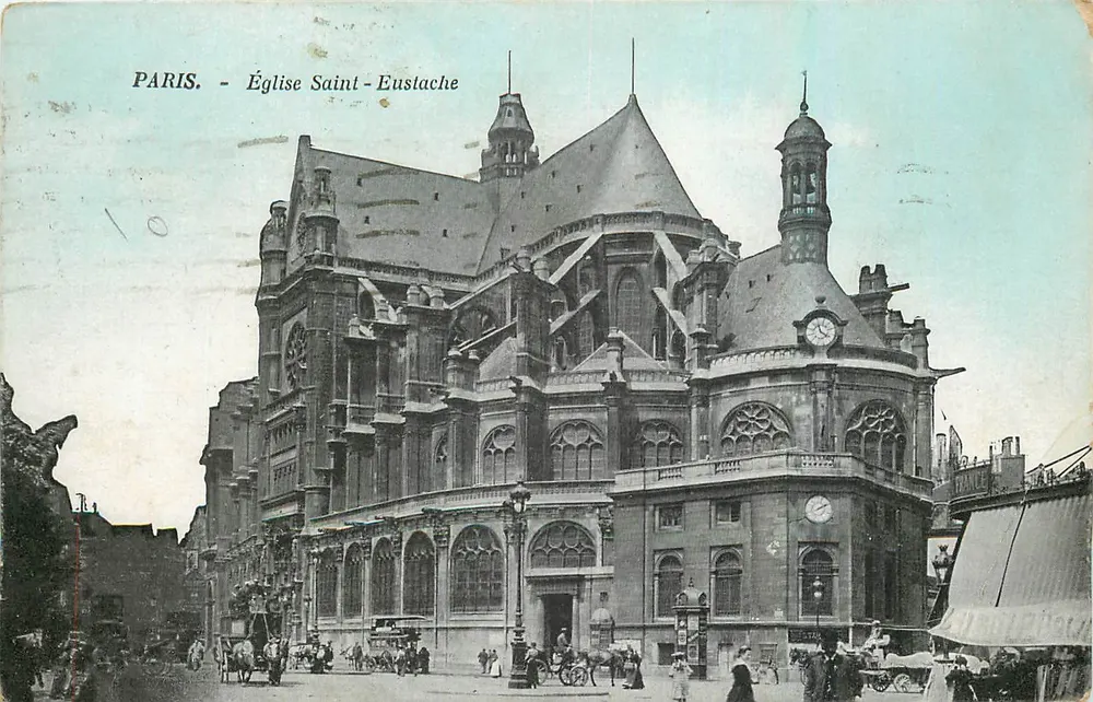 Paris - Igreja de São Eustáquio — vista do edifício com relógio e rua movimentada - Frente