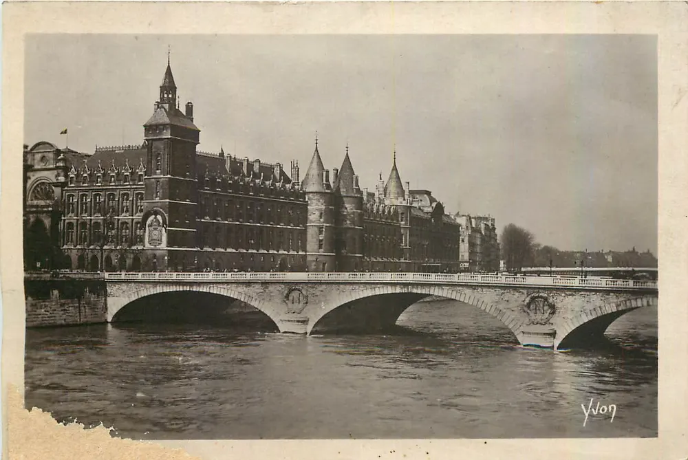 Paris — Palais de Justice et Pont au Change — Édition Yvon, Paris - Vorderseite