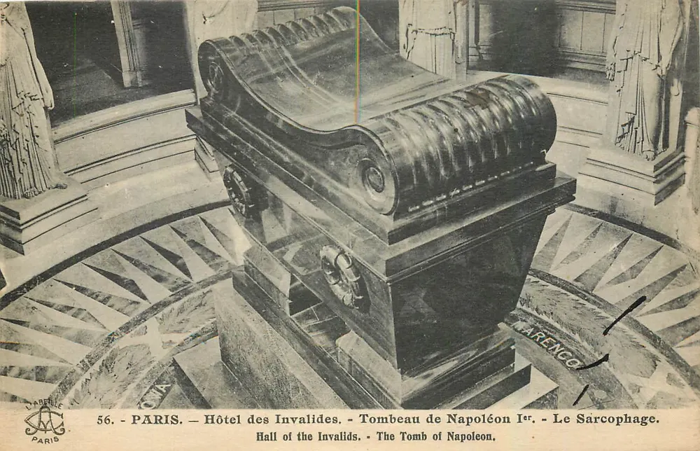 Paris - Hôtel des Invalides - Grabmal von Napoleon I. - Der Sarg - Vorderseite