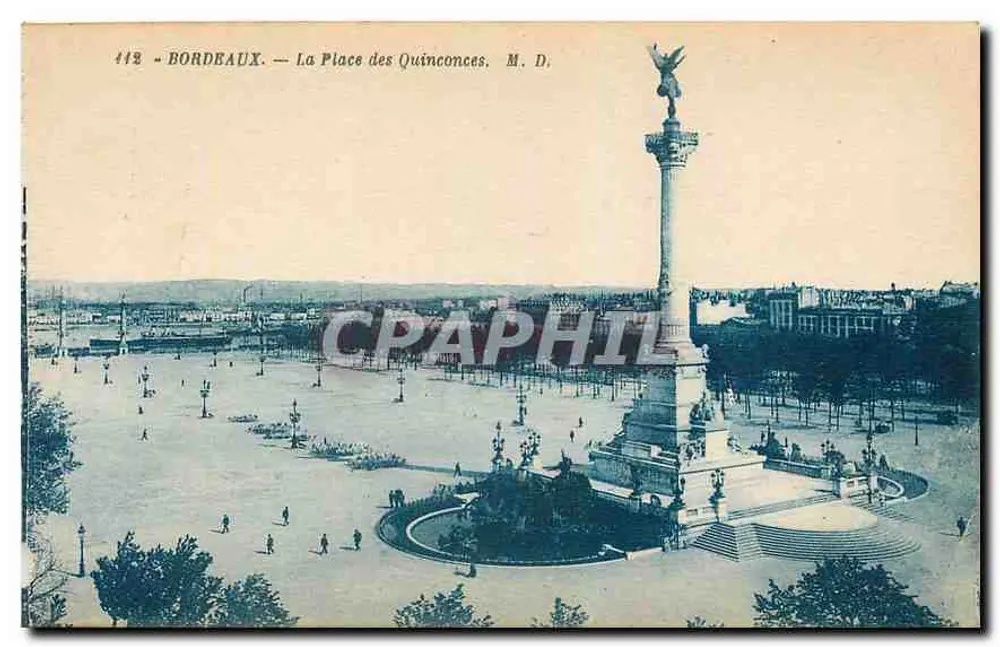 Bordeaux — A Praça dos Quinconces — M. D. - Frente