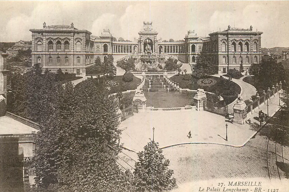 O Palácio Longchamp — Marselha — S. Com Ditch & FAT - Frente