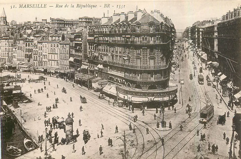 Marselha — Rue de la République — BR - 1551 - Frente