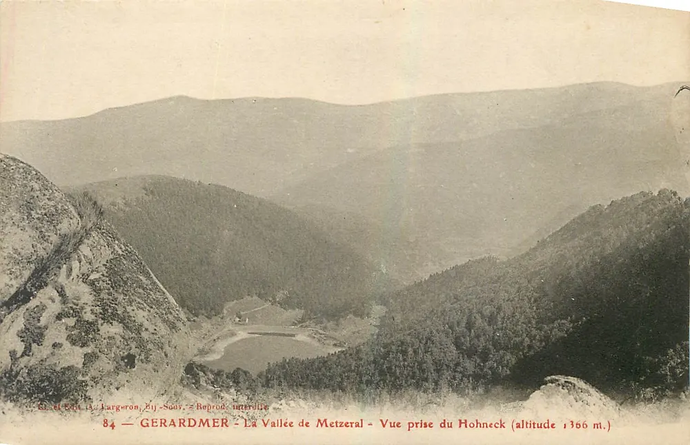 GERARDMER — Die Metzeral-Tal — Ansicht vom Hohneck (Höhe 1366 m.) — Verlag Largeron, Bij-Souy - Vorderseite