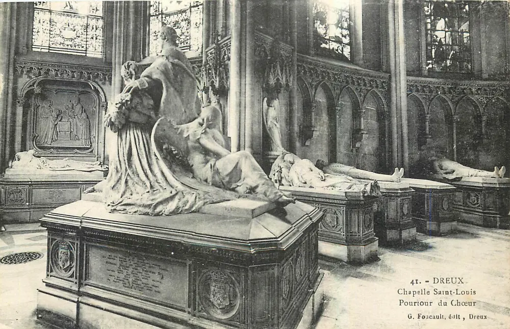 Chapelle Saint-Louis — Pourtour du Chœur — G. Foacault, édit, Dreux - Recto