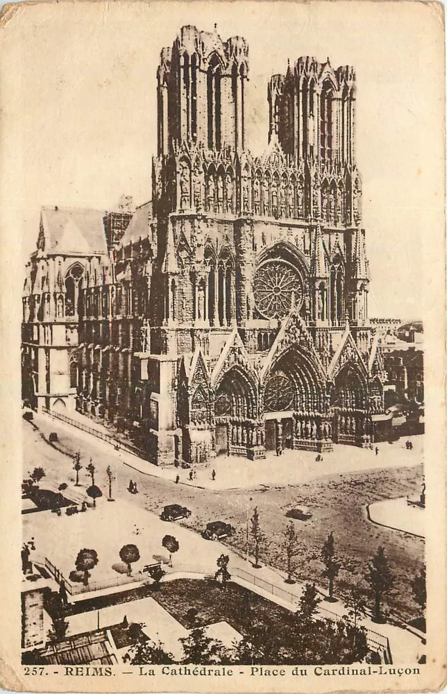 Reims — La Cathédrale — Place du Cardinal-Luçon — A. Quentin, n°257 - Recto