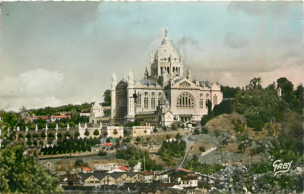 A Basílica de Lisieux — editor GABY, número de série não visível - Frente