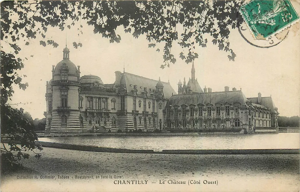 Chantilly — O Castelo (Lado Oeste) — Coleção H. Commiére, Tabacs - Restaurante, em frente a Estação - Frente